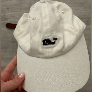 LIKE NEW VINEYARD VINES HAT